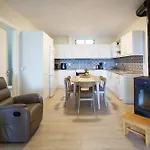 Ilios House
