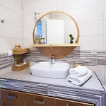 Ilios House